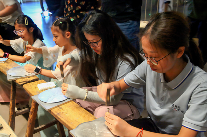 硤жԻǧ꽳ģڷŲݴഺ