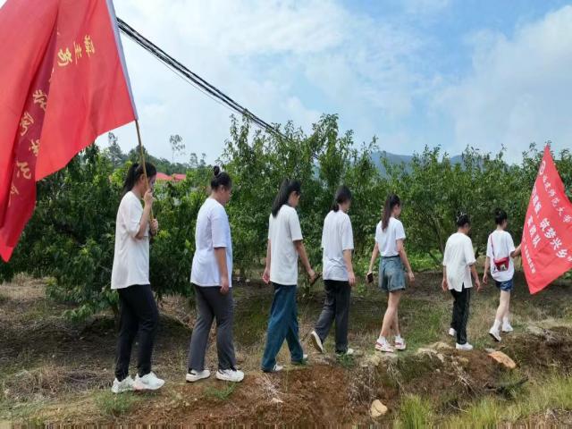 ࡱ롰硱˫򱼸ʦѧɳɰ壬硱ʵӸ󷻴ʵ