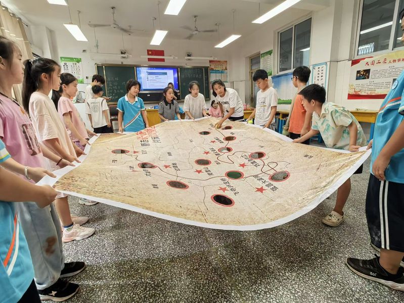 ƶ˹䳤·켣뻨ЯΪ΢ɽѧ