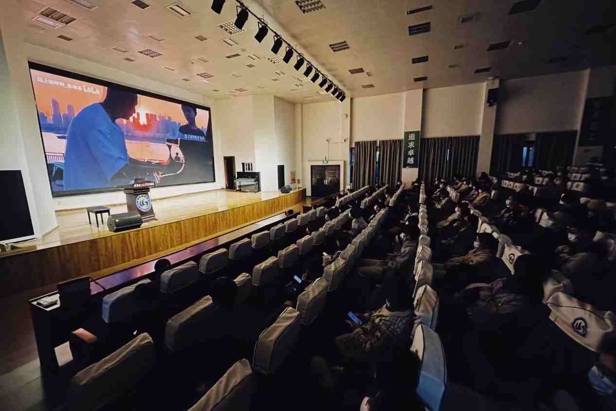 ԻʮΰҵСѰ󰮡人ѧѧԺŹ2103֧չ󰮽á·ϸʦν