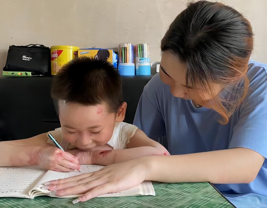 ɳذδʵŶӽϾѧҵ