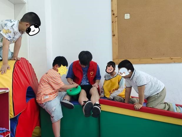 롮ǡͬУð޽硱 Яжʵſչܡ