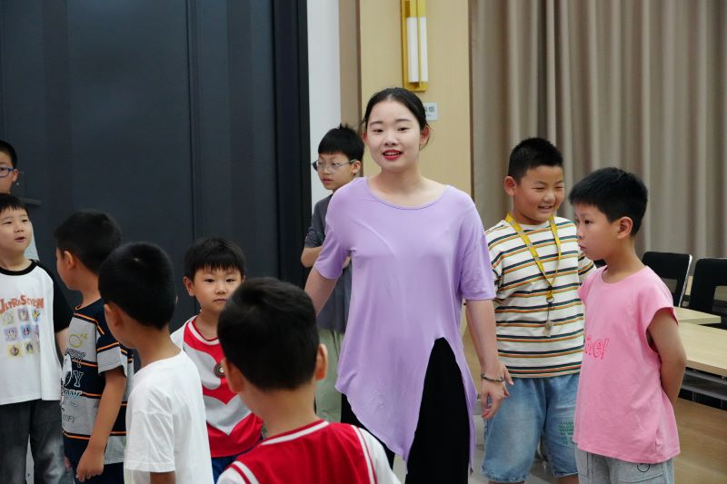 ֮ͯĻδ  Ͼʦѧ̩ѧԺڰаྫʷ׳