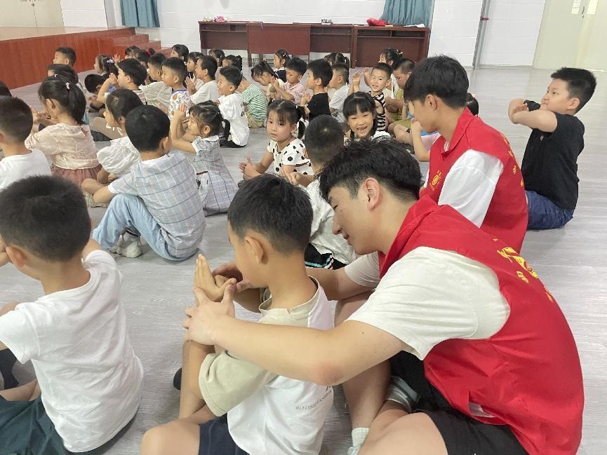 ʦѧѧѧԺ·̤³̡ʵ߽׶԰ѧУչʵ