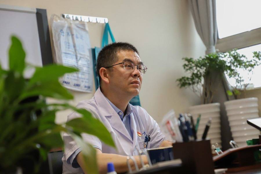 ҽΪʵŶӣԱᣬҽʦɷ