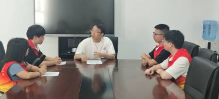 ҽҩѧԺҽʵ߷û㣺ģʽഺҽ