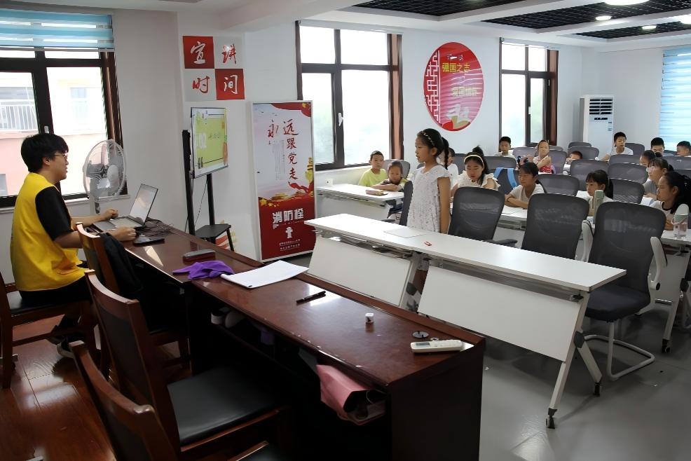 ഺâӳͯģɳ֮·ůͬСE⡱ʵʵ