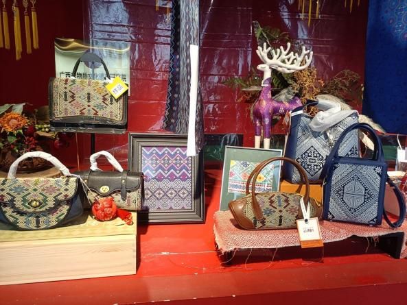 ���ϴ�ѧ����ѧԺ�����ж���ʵ���š�ǰ���������������������չ��Ϊ�����ϰ�������壬׳��������ǧ�ꡱ��������