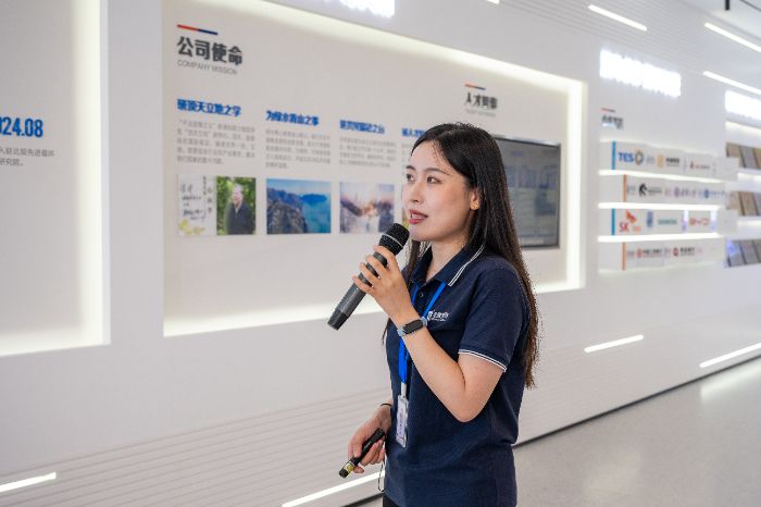 ̼ʵУ뱱ѭġɫ۵صġ롱