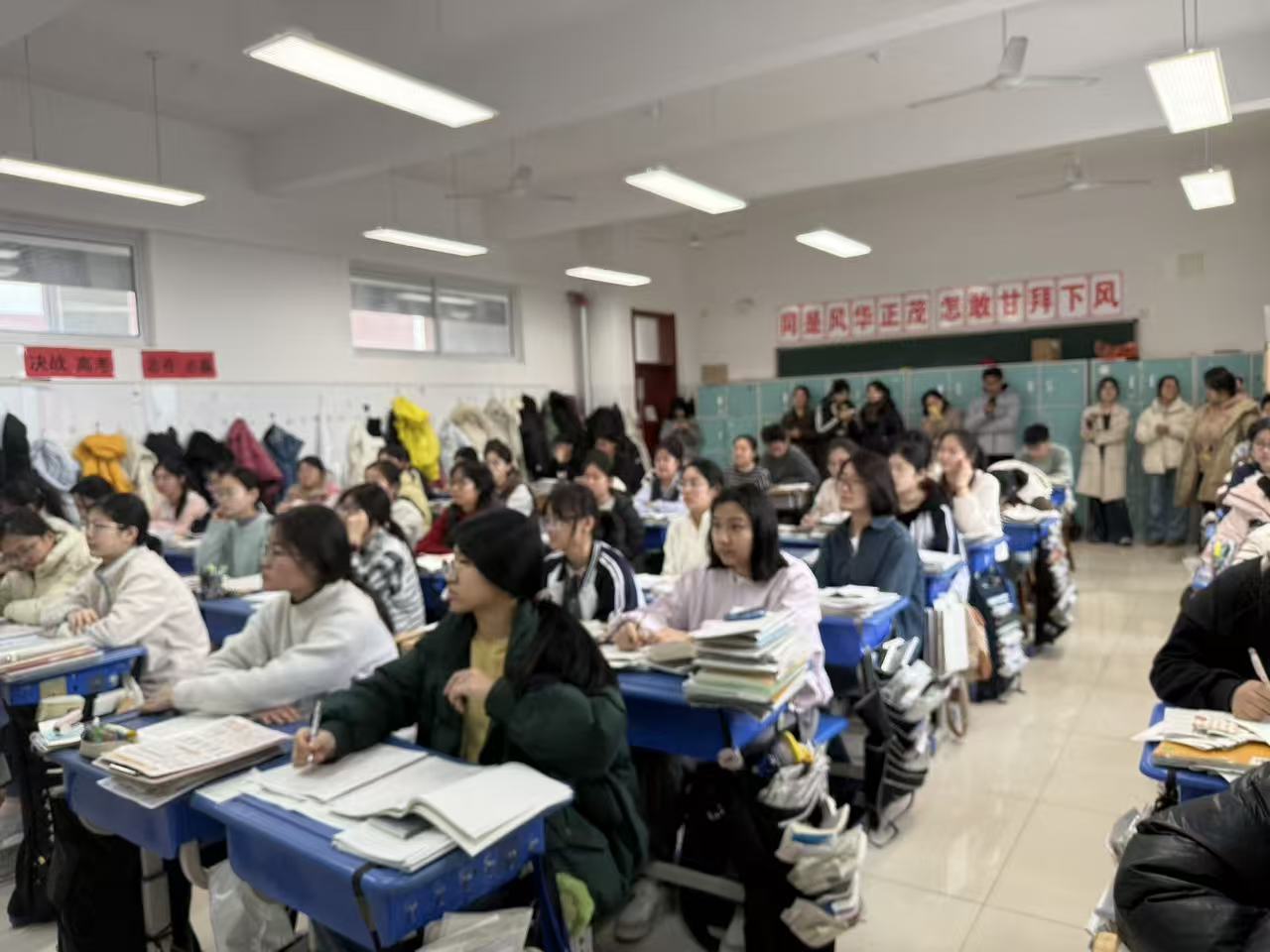 �ڶ��ձ����ɳ������롪��ɽ����ѧ����һС�ӡ�ĸУ�طû�ܽ�