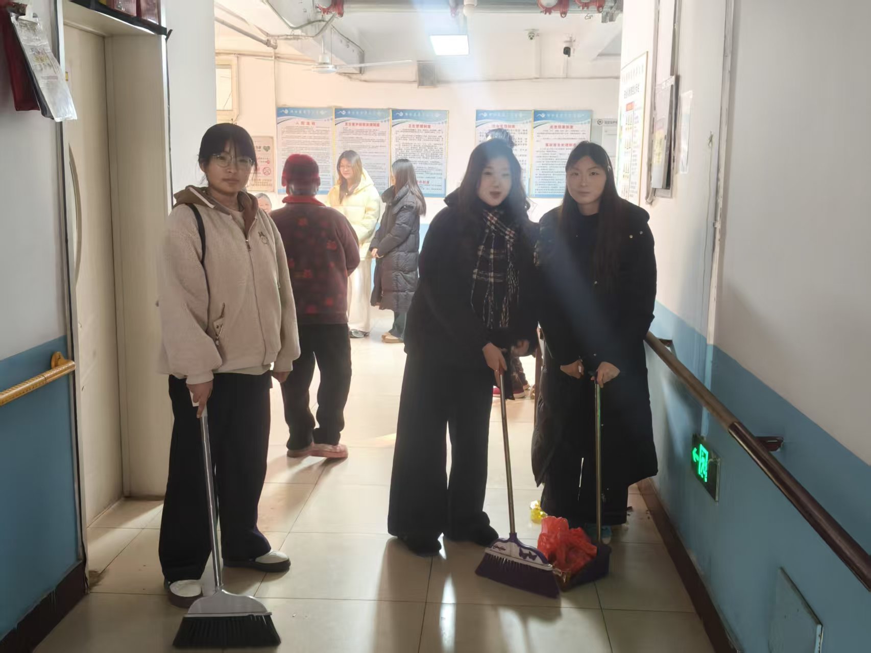 �ഺůϦ�� ʵ��������