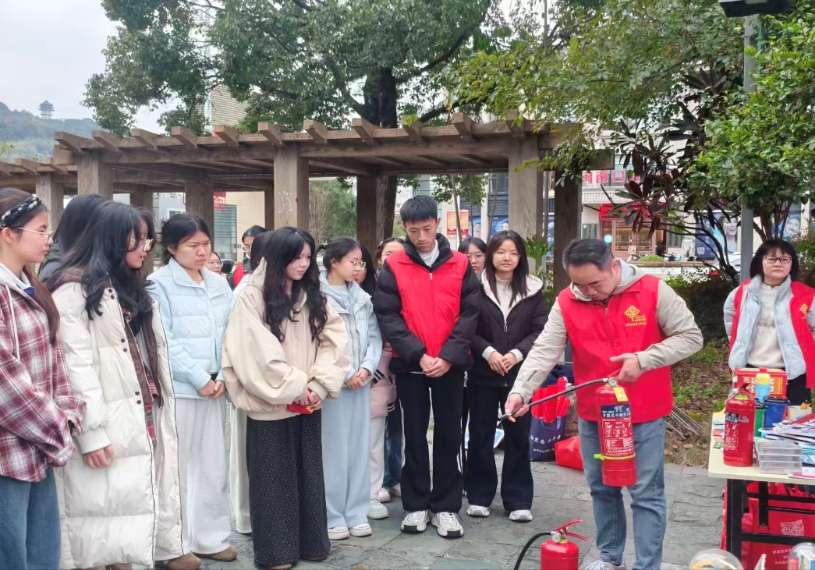 ����ѧԺ2024����������ѧ��S��(1)����֧���ɹ���չ����������ȫ �ഺ�����ա�־Ը����